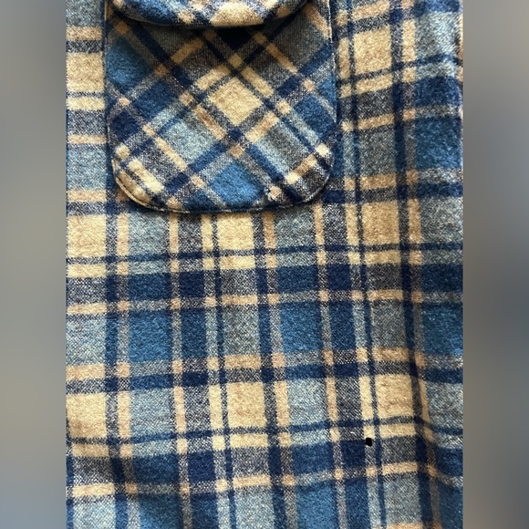 Vintage Pendleton Wool button down flannel - Picture 7 of 7